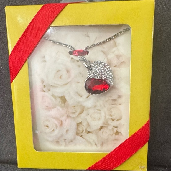 Red Crystal Rhinestone Heart Necklace - Picture 1 of 4